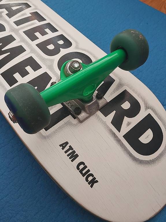 Skateboards: Skateboard - quasi NEU  – Usato da Kilchberg ZH venduto da pet_265v
