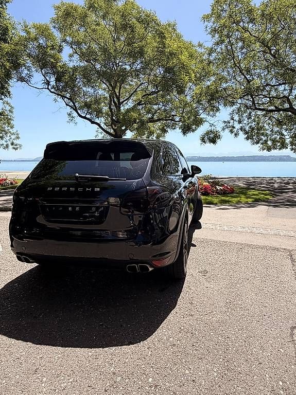 Automobili: PORSCHE Cayenne S Hybrid – Usato da Neuchâtel venduto da Karl_M 1
