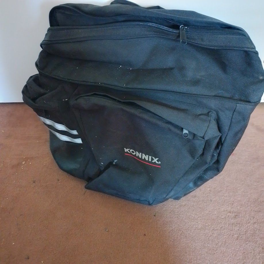 Pezzi di ricambio: Fahrrad Gepäcktasche – Usato da Wichtrach venduto da Bruno6607