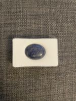 Lapislazuli mit Pyrit-Einschlüssen / 29.90 Karat