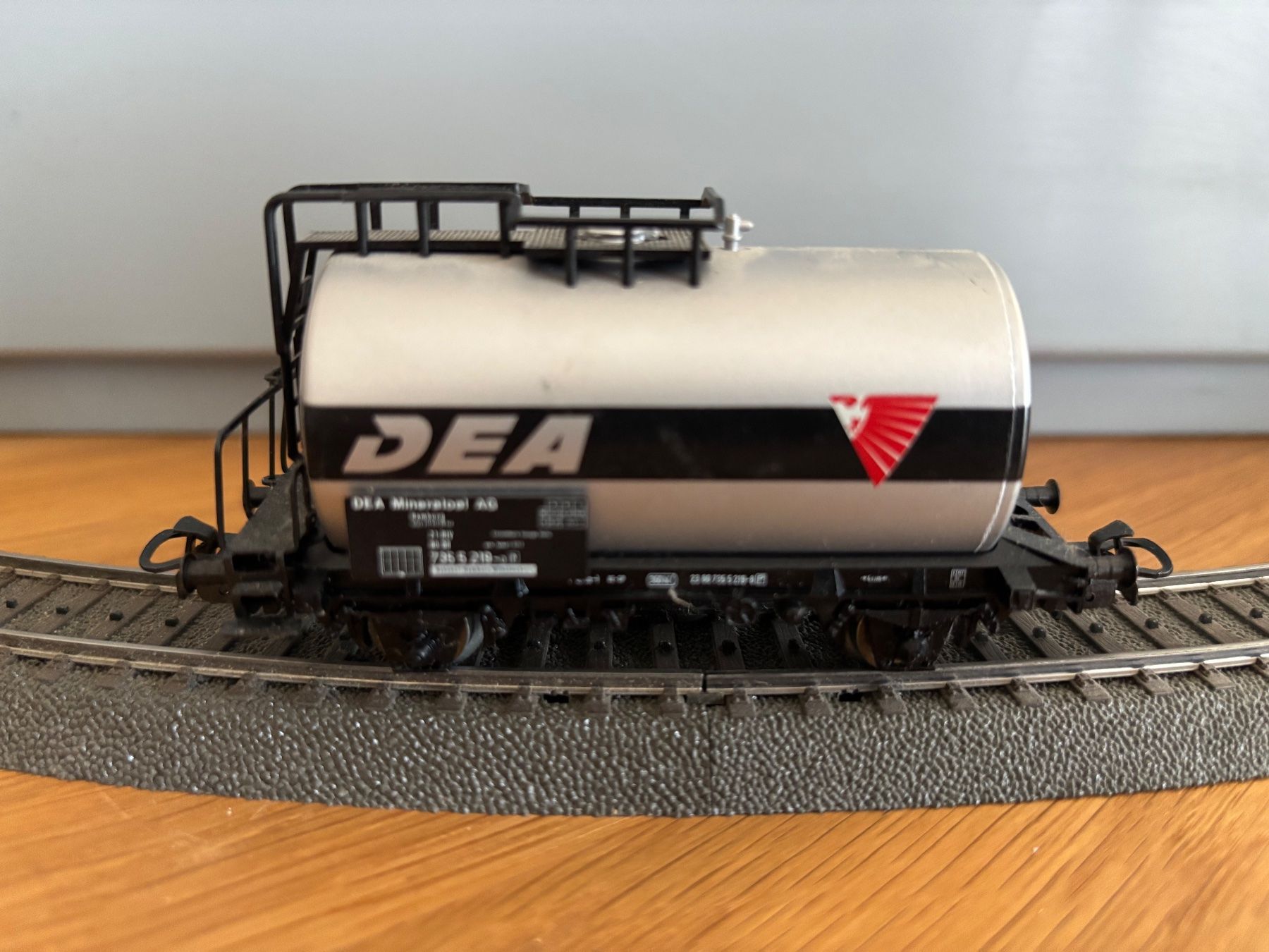 Märklin Modelleisenbahnen: 2x Tankwagen - Märklin – Gebraucht aus Bremgarten AG von Trombone98 4