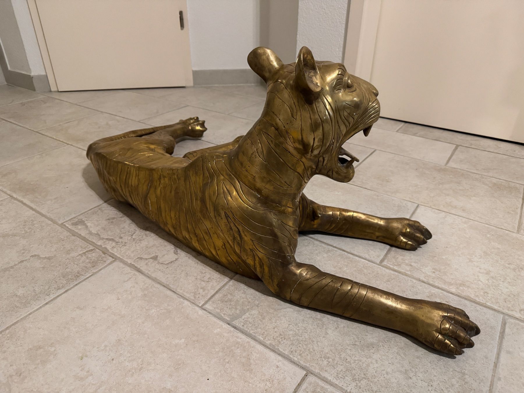Sculture & Statue: Löwe Messing Skulptur 34 Kg – Usato da Horgen venduto da Auction-Kings 3