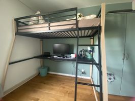 Etagenbett mit Schreibtisch Metall Holz guter Zustand