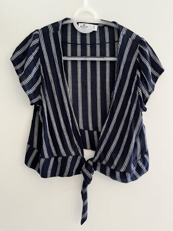 Hollister Top