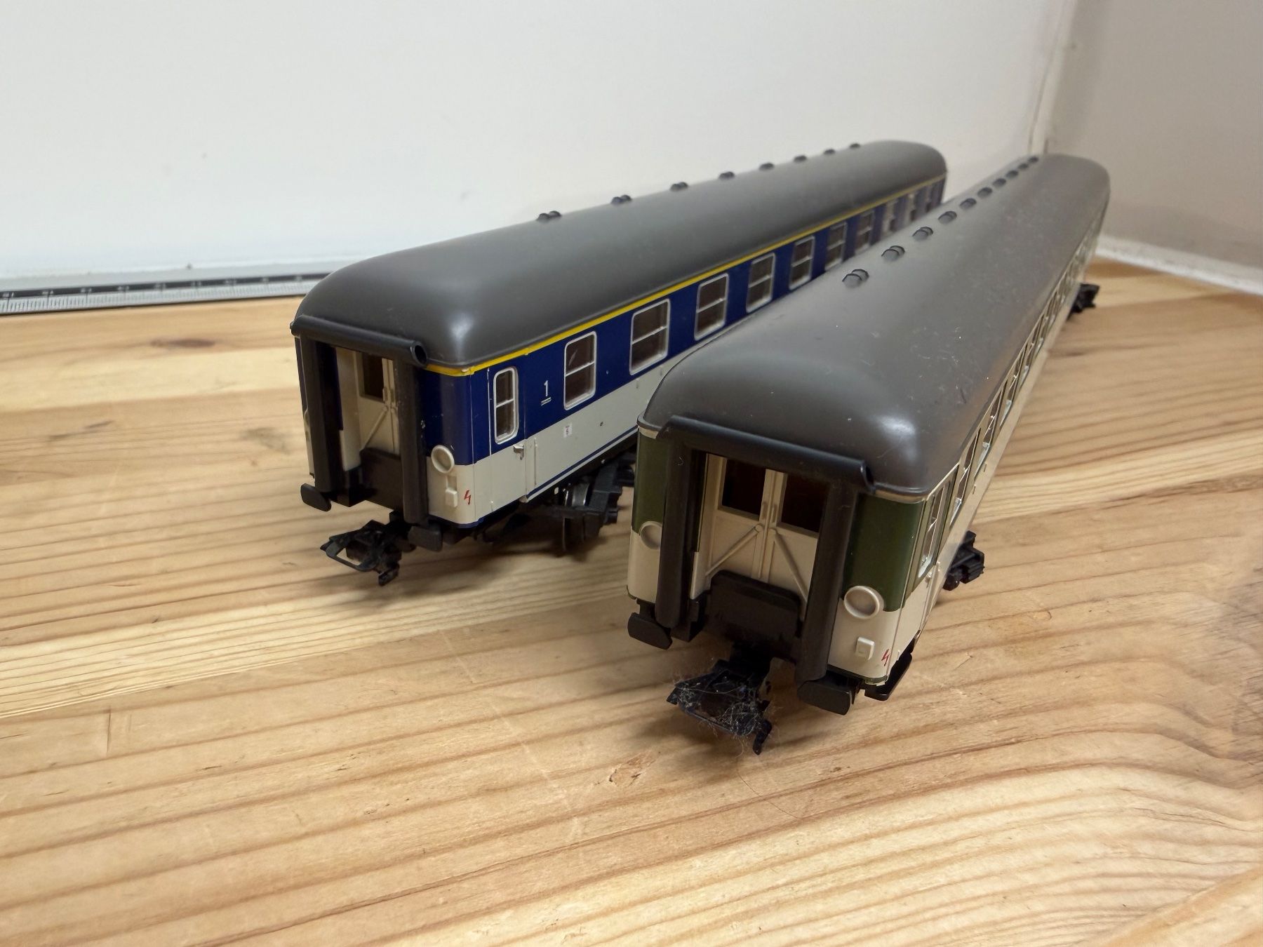 Märklin Modelleisenbahnen: Märklin 42943 Schnellzugwagen-Set – Gebraucht aus Büsserach von ModellbahnDepot 5
