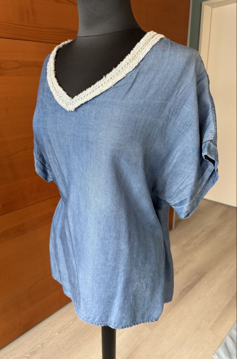 Camicette: Jeansbluse / 100% Lyocell / Gr. L – Usato da Morschach venduto da jeanhenrifabre