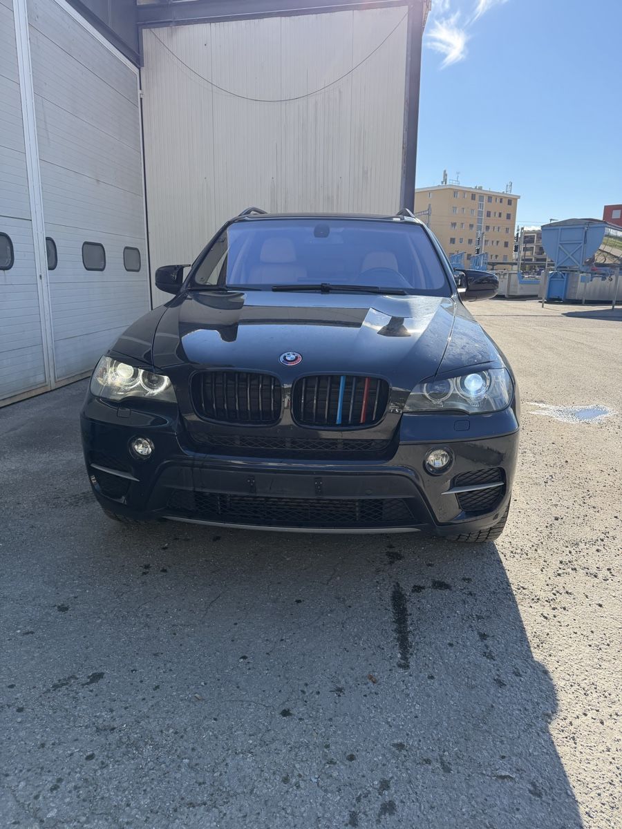 BMW Autos: BMW X5 xdreve 40d – D'occasion à Gordola par sai_2bz9