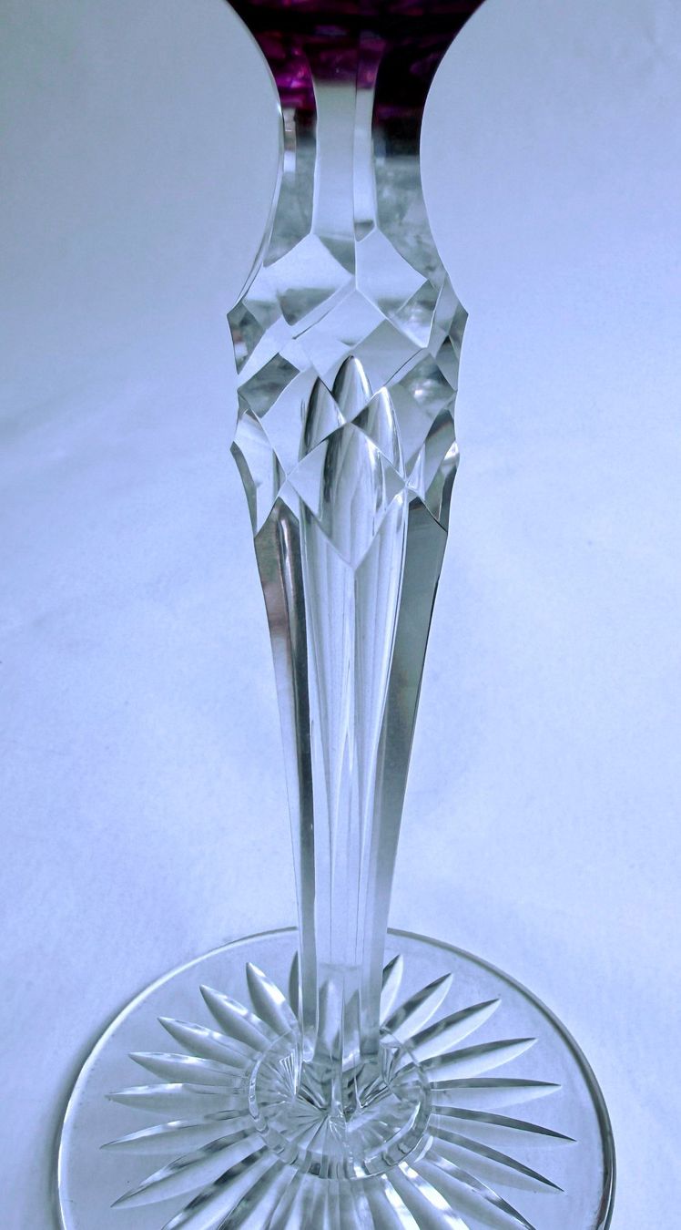 Verres: Antikes Kristall-Weinglas mit Amethyst-Farbe – Neuf (Voir description) à Dübendorf par Smisbox 3