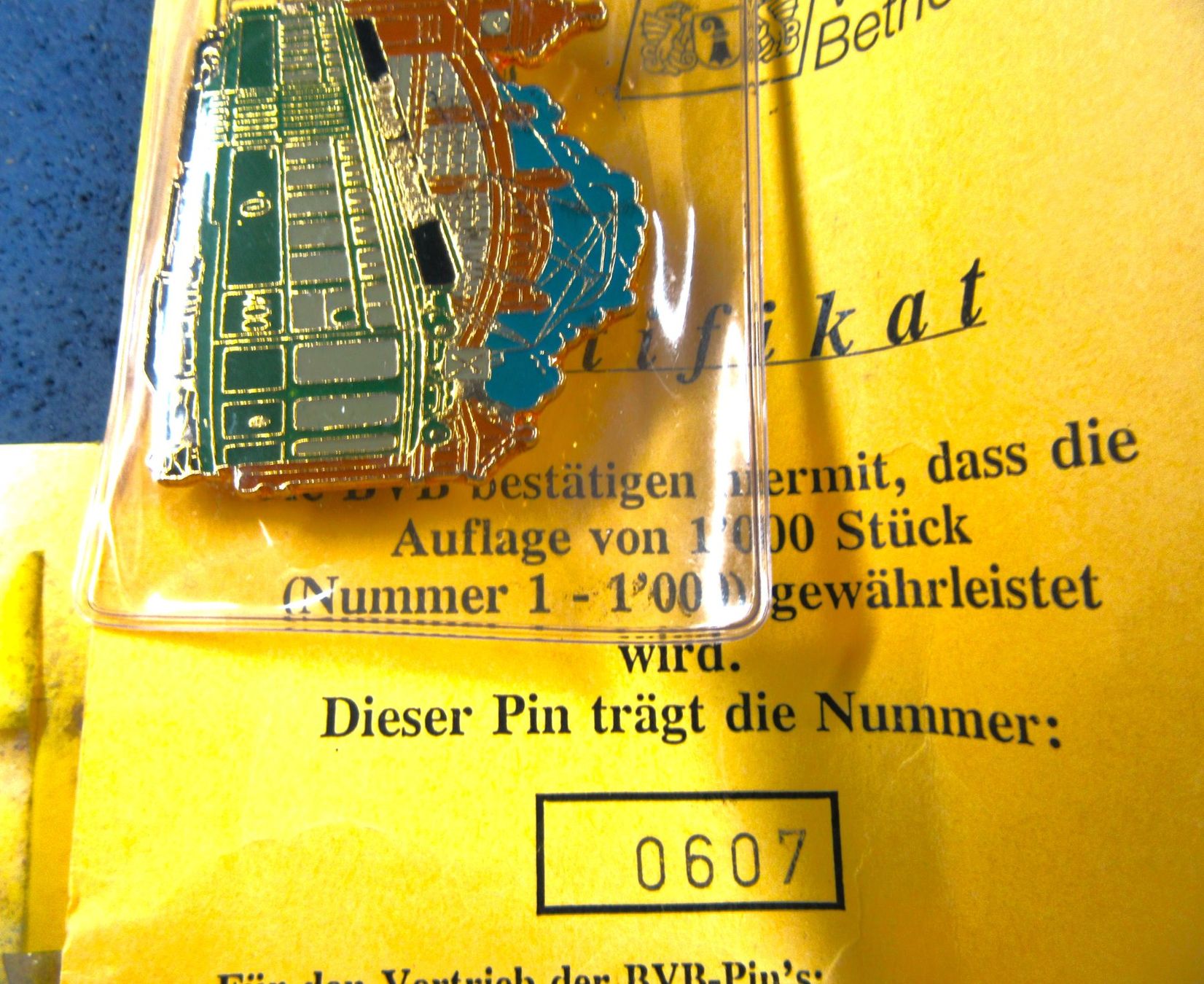 Basler Placchette & Badge: BVB BASEL "DANTE SCHUGGI" OLDTIMER RESTAURANT TRAM ZERTIFIKA – Usato da Ettingen venduto da Hausi4711 1