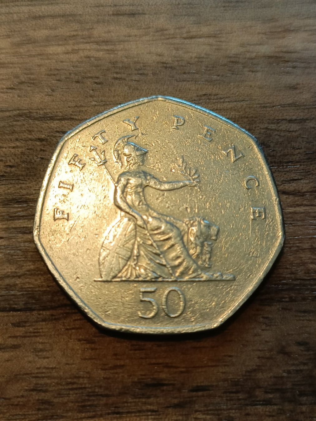 Alle Münzen: Une pièce de 50 PENCE  / ELISABETH II  1997 – Gebraucht aus Sion von dav_96jh