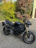 Triumph Street Triple 675 - Naked Motorrad