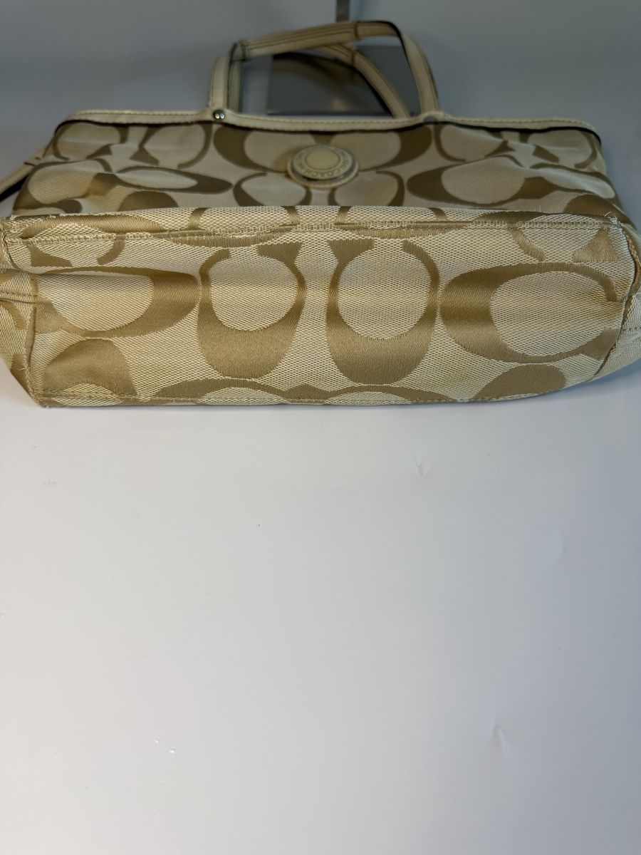 Coach Borse da donna: Original Coach Vintage Handtasche  – Usato da Vionnaz venduto da b_f_d_r_g 4