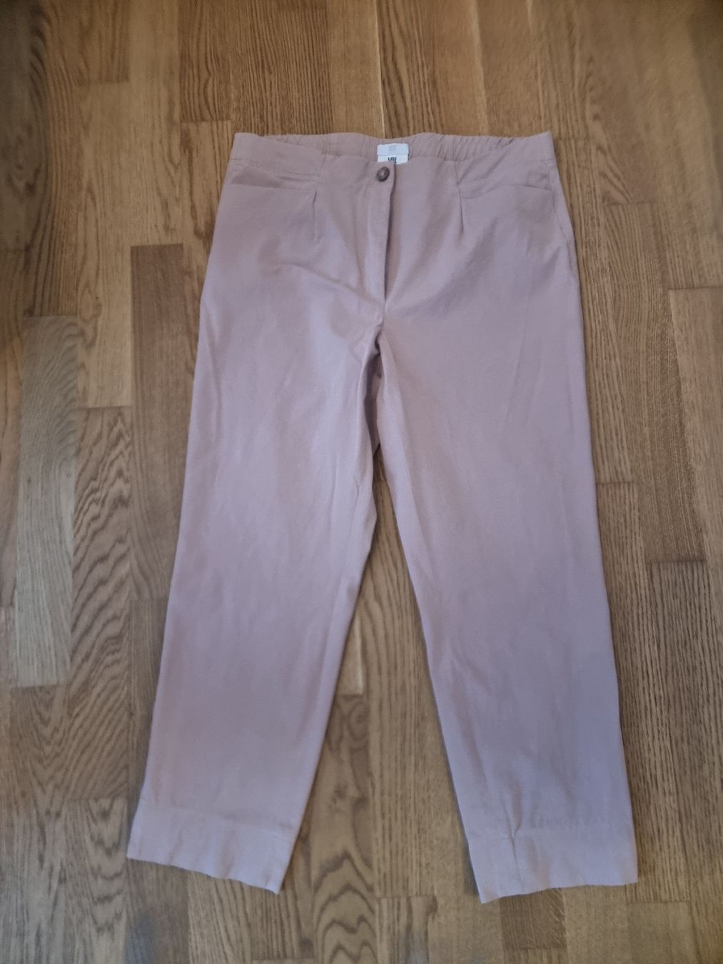 Riani Pantaloni: RIANI Damenhose (Gr. 44) – Nuovo (secondo la descrizione) da Zumikon venduto da chv_w96q