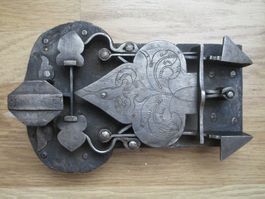 Antikes Schloss geschmiedet