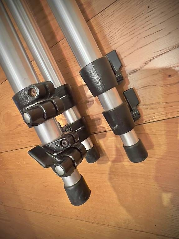 Cavalletti: Cavalletto Testa Fluida Professionale Manfrotto 3063 Bogen – Usato da Paradiso venduto da andrealugano 3