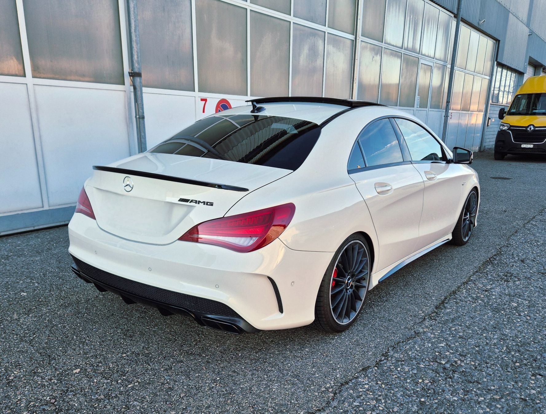 Mercedes-Benz Automobili: Mercedes Benz CLA 45 AMG – Usato da Richterswil venduto da Baykar1923 3