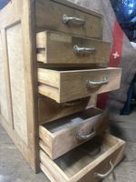 Altes Schubladen-Möbel, Holz Schrank, Retro-Deko, Vintage