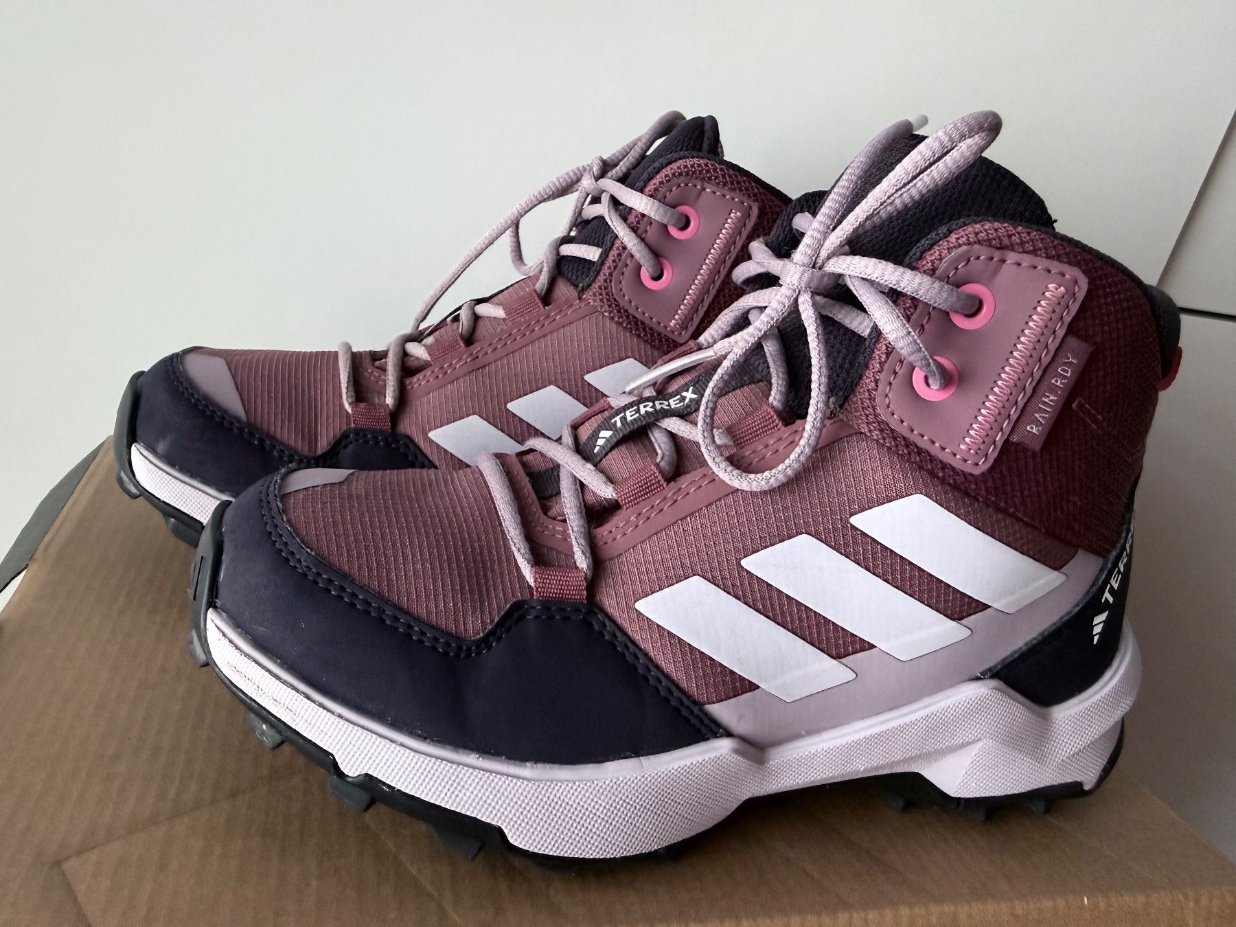 Adidas Schuhe für Mädchen: Adidas Terrex Wanderschuhe Mädchen Gr. 33 – Gebraucht aus Frauenfeld von geo_rpd9 3