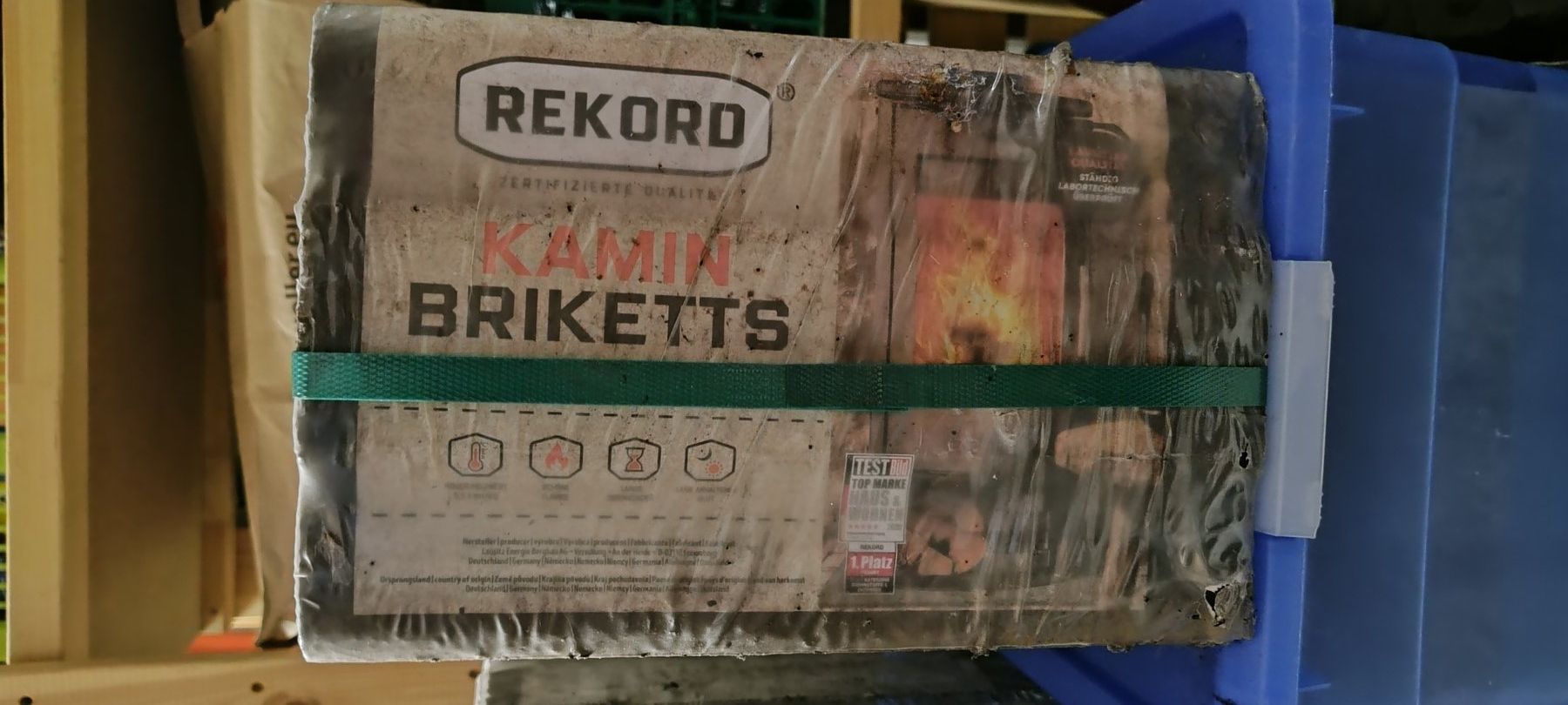 Camini: Kaminbriketts Brennstoff – Nuovo (secondo la descrizione) da Egg b. Zürich venduto da el_gato_77