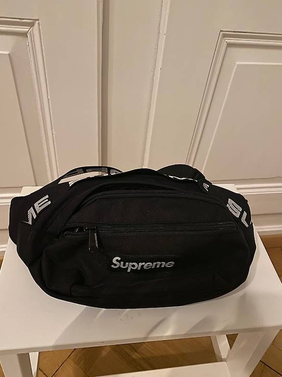 Supreme Sacs: Supreme Gürteltasche Schwarz – D'occasion à Zürich par ljjud