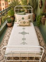 Vintage White Metal Bed Frame w/ Springs 40 Char