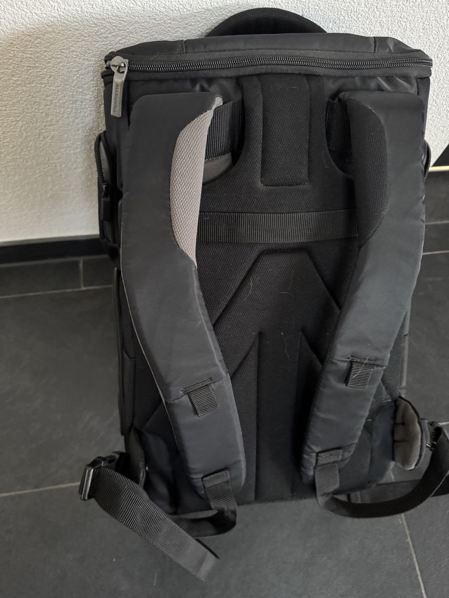 Manfrotto Zaini: Manfrotto Foto Rucksack L - NEU  -  Schnäppchen – Nuovo (secondo la descrizione) da Gurmels venduto da topsommer 2