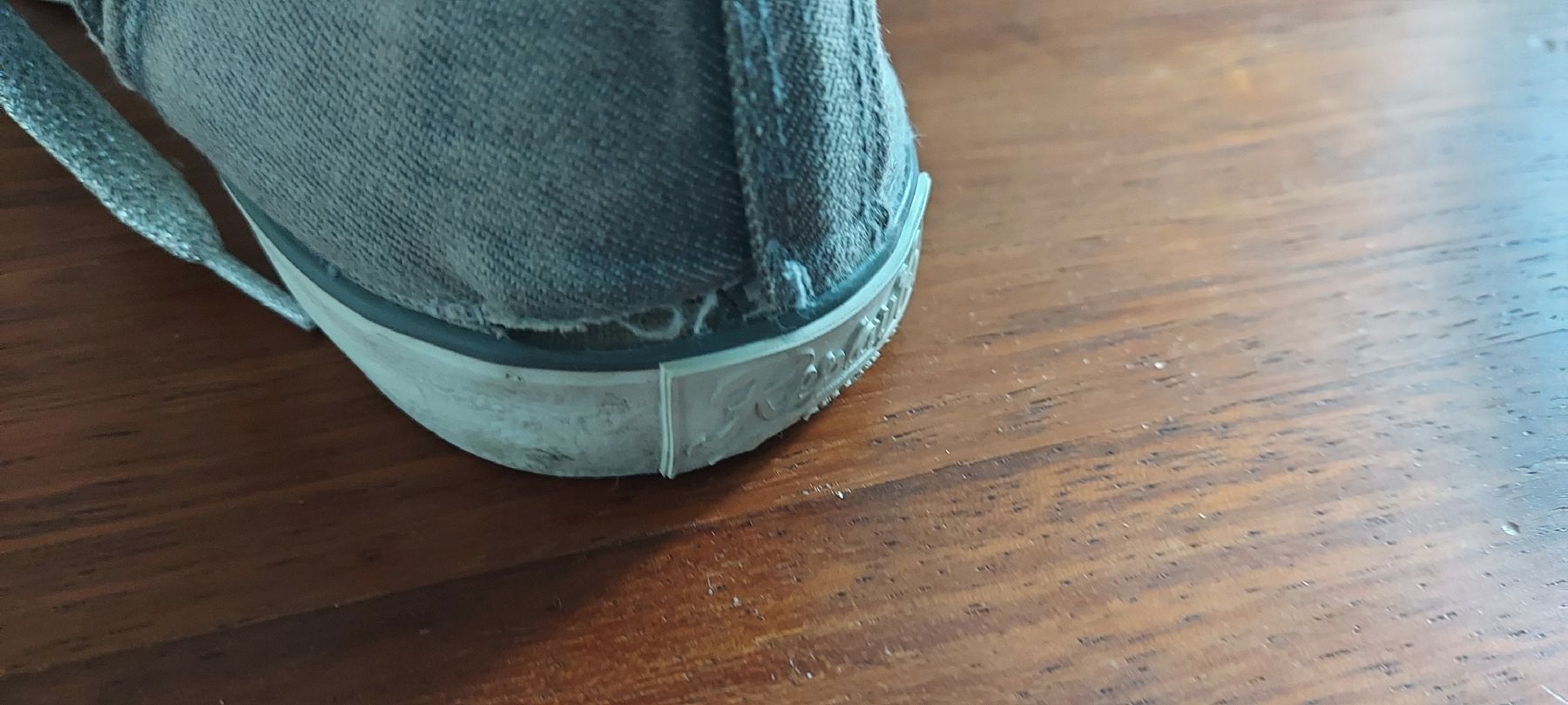 Replay Scarpe da donna: Canvas Sneaker grau von Replay – Usato da Küssnacht am Rigi venduto da Mukare 1