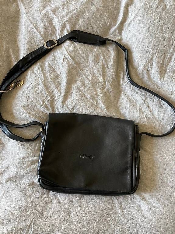 Borse da donna: Sac Bree cuir noir – Usato da Renens VD venduto da chrstn