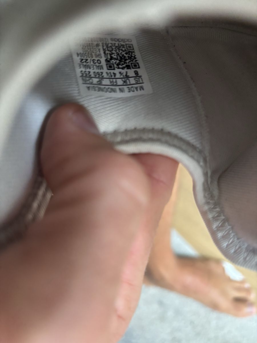 Adidas Herrenschuhe: Adidas Sneaker – Gebraucht aus Muttenz von Mosaik2008 2