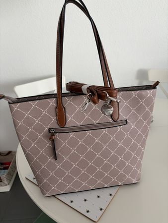 Handbag Tamaris pink with pattern used but good condition