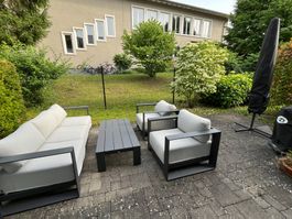 Hochwertige Gartenlounge in neuwertigem Zustand