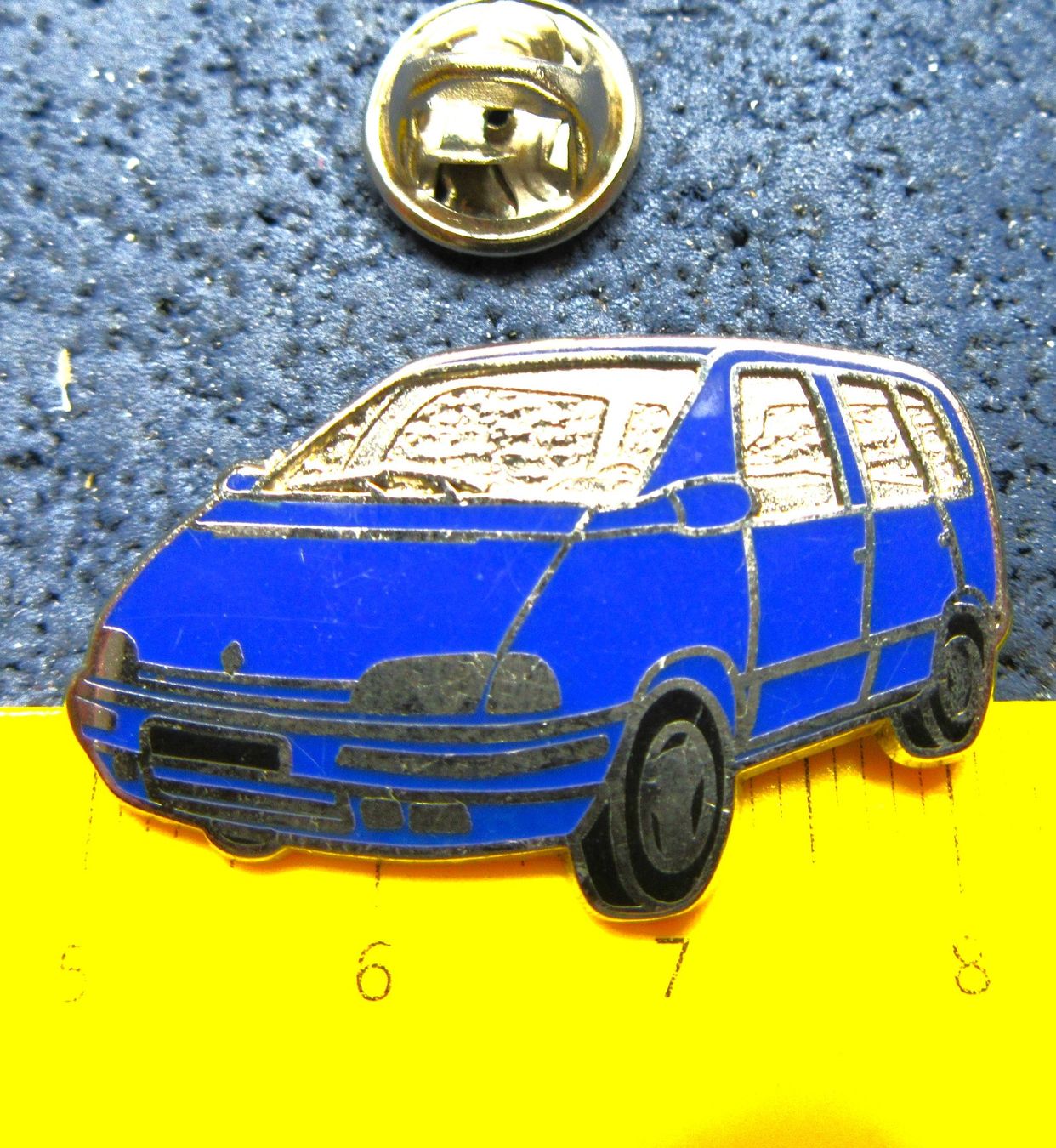 Renault Placchette & Badge: RENAULT ESPACE AUTO PIN ENAMEL BLAU SILBRIG – Usato da Ettingen venduto da Hausi4711