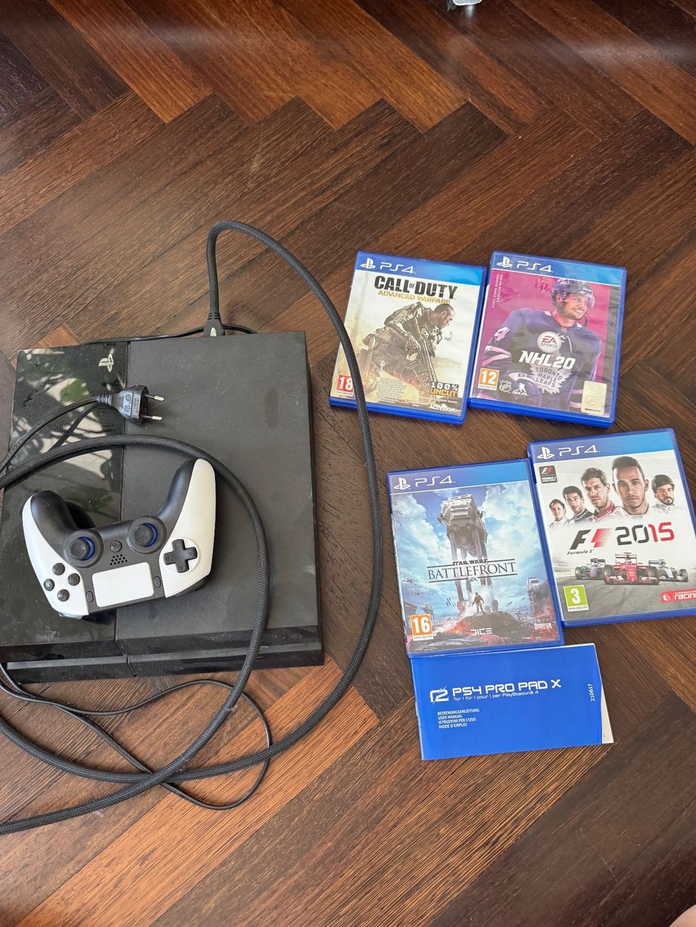 Sony Konsolen: Sony PlayStation 4 mit Spielen und Controller – Gebraucht aus Nidau von kingmigae 4