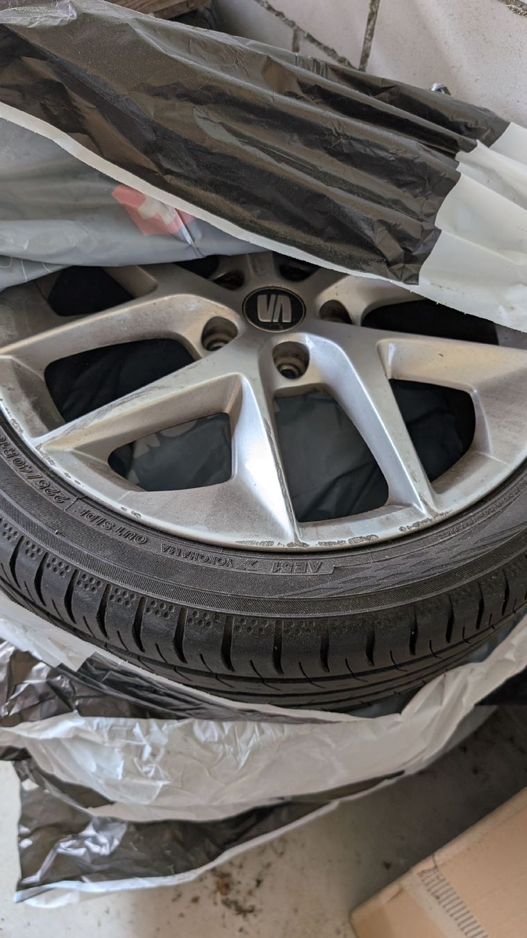 Seat Pneumatici & Ruote complete: 18" SEAT Original-Sommerräder – Usato da Richenthal venduto da Waynie 1