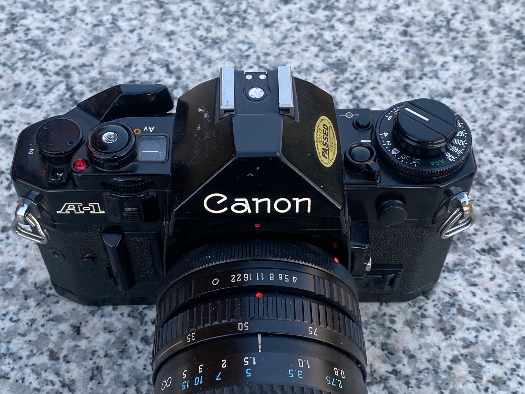 Canon Fotocamera: Canon A-1 avec 3x FD Objectives – Usato da Gisikon venduto da sombenin 1