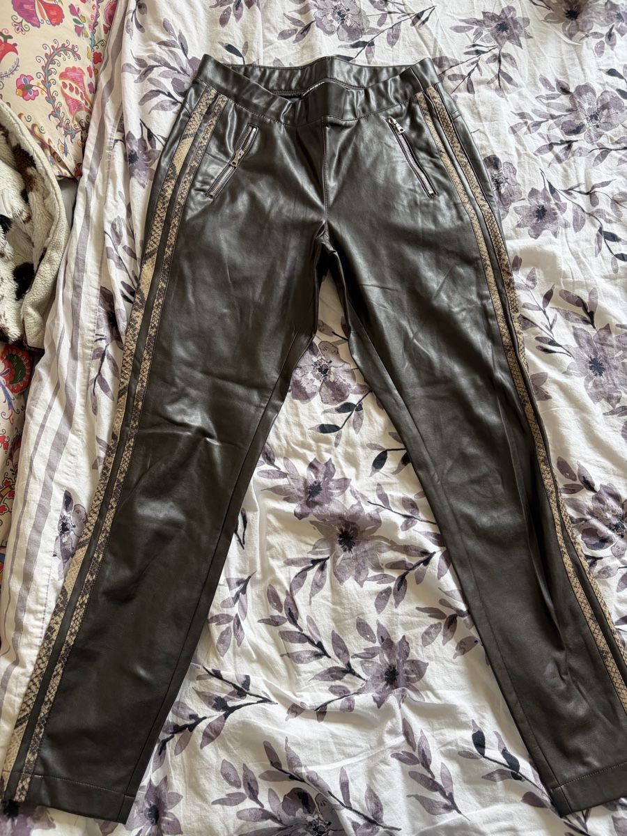 Cambio Pantaloni: Cambio Hose – Usato da Basel venduto da Brunner.T 2