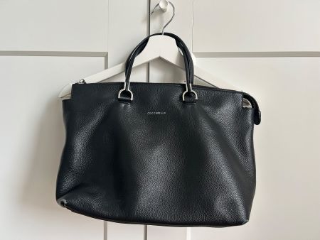COCCINELLE Leather bag - 34 x 24 cm - good condition