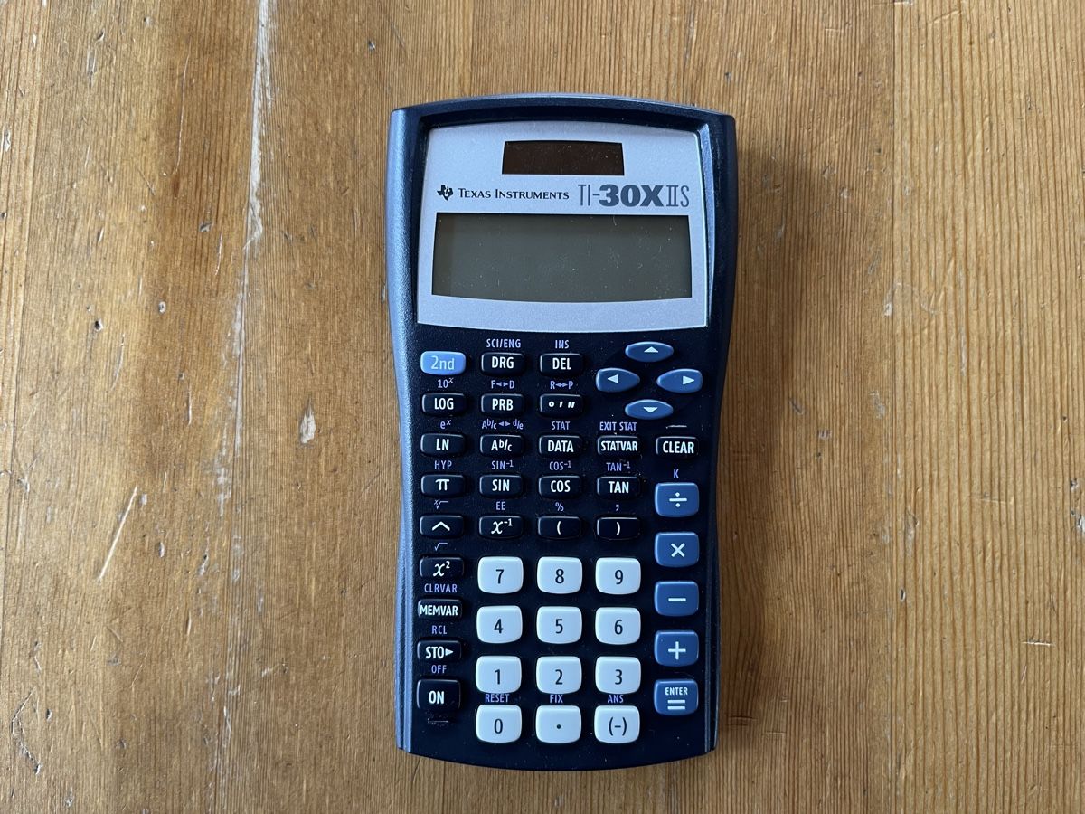 Texas Instruments Calcolatrici tascabili: Texas Instruments TI-30XIIS Rechner – Usato da Stein am Rhein venduto da Karisma78 1