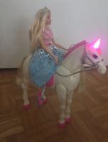 Barbie Puppe mit Einhorn Lichteffekt