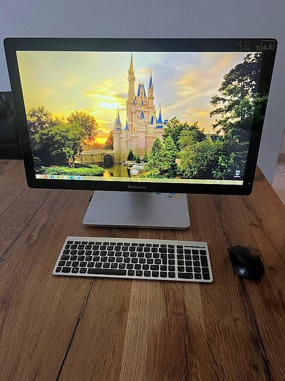 Lenovo PCs: Computer Lenovo – Gebraucht aus Böbikon von Elena098