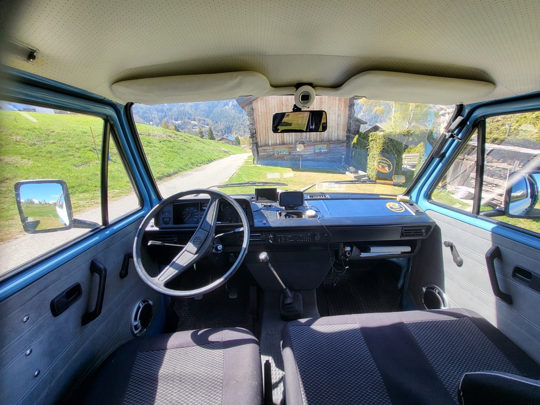 VW Véhicules de camping: VW BUS  T3 / TYP 2 mit Camping Ausstattung – D'occasion à Bürchen par Karebs 5