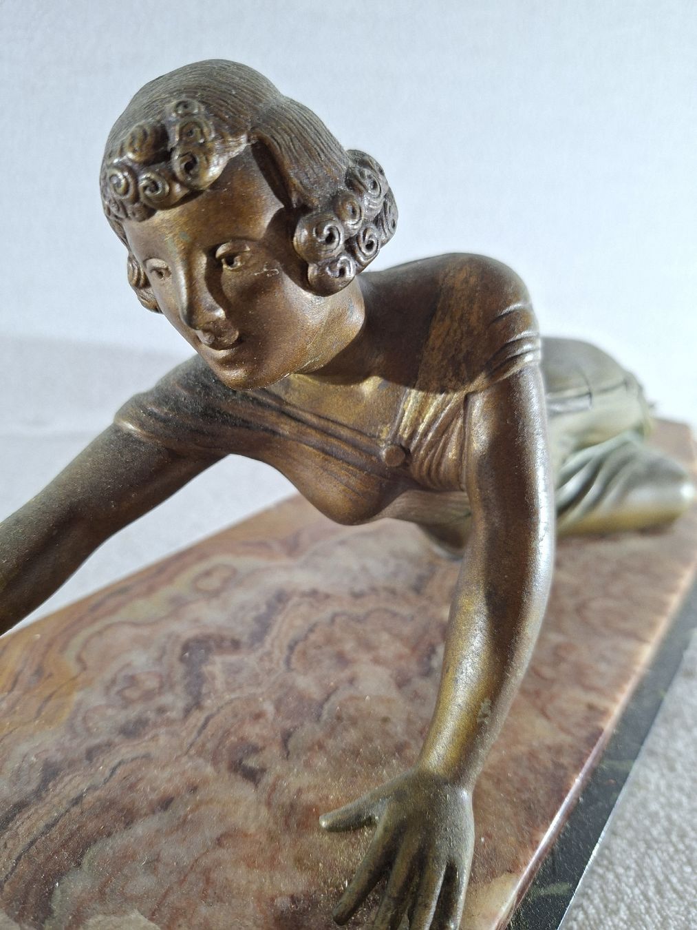Skulpturen & Statuen: Art Deco Bronze auf Marmorsockel – Gebraucht aus Grindelwald von carro5 7