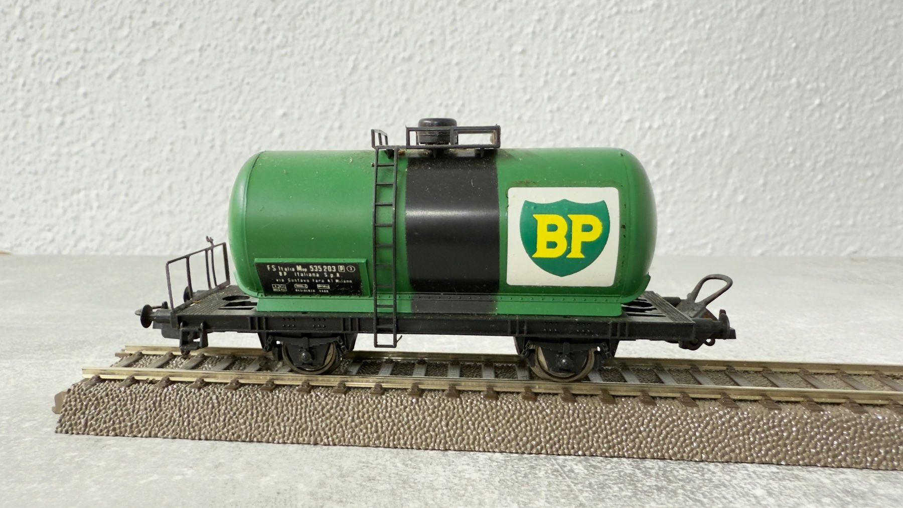 Roco Modellini di ferrovie: Roco Tankwagen BP H0 / DC – Usato da Schlieren venduto da rat_lq6b 1