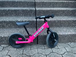 Strider Laufrad für Kleinkinder pink