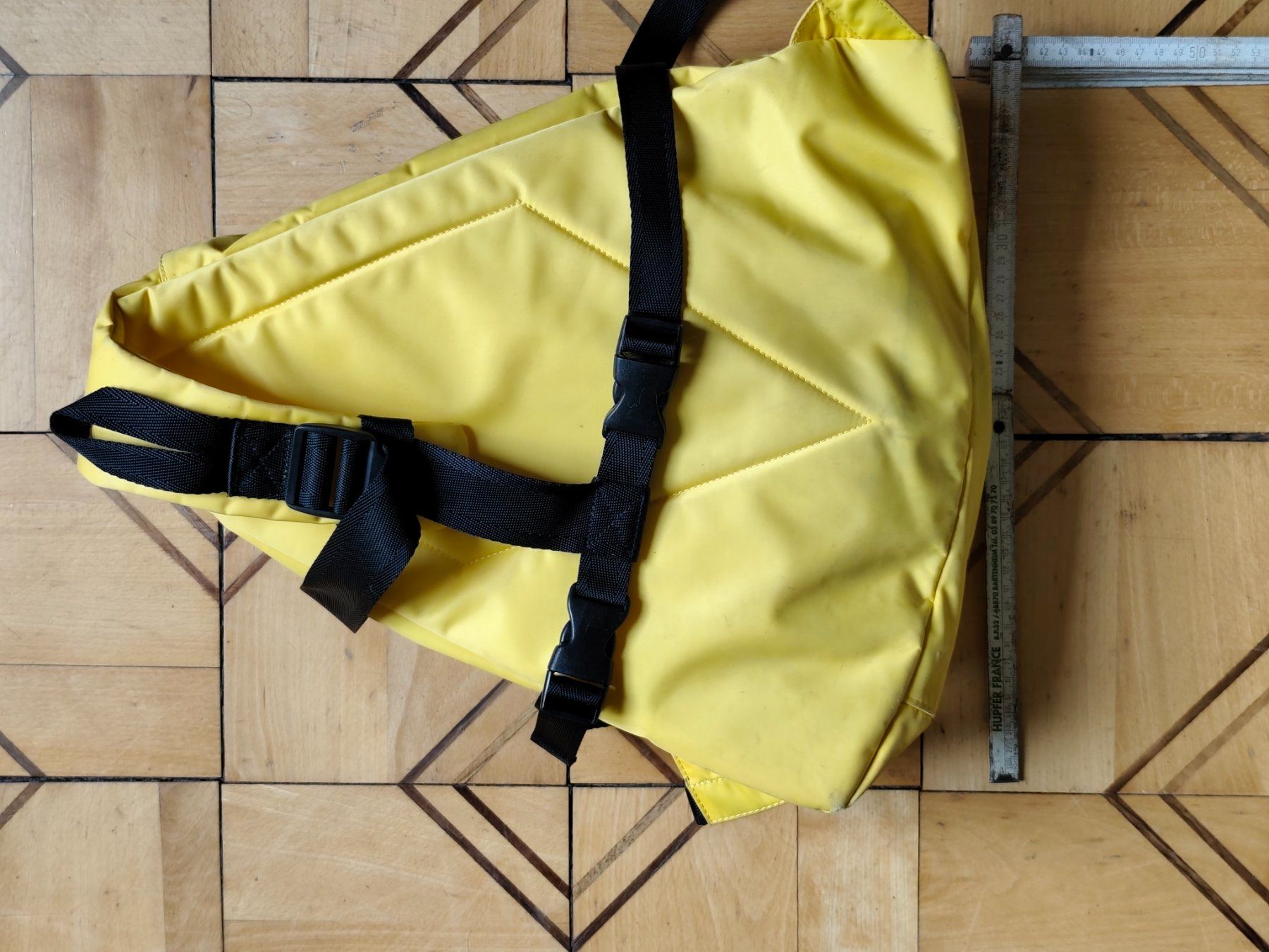 Esprit Zaini: Bodybag ESPRIT – Usato da Delémont venduto da antioque 2