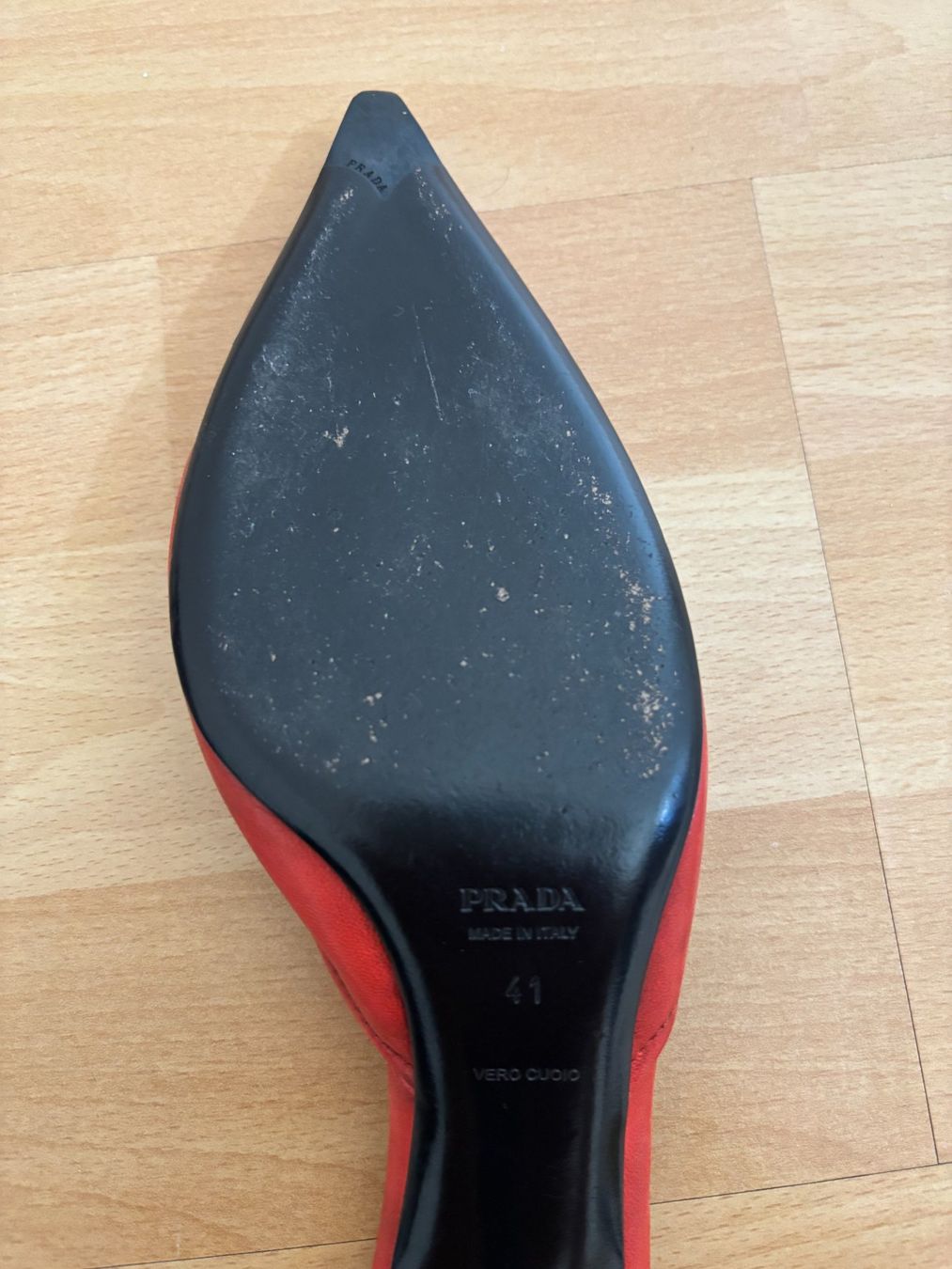 Prada Chaussures femmes: Early 2000's Prada kitten heels rot – D'occasion à Zürich par flocw12 2