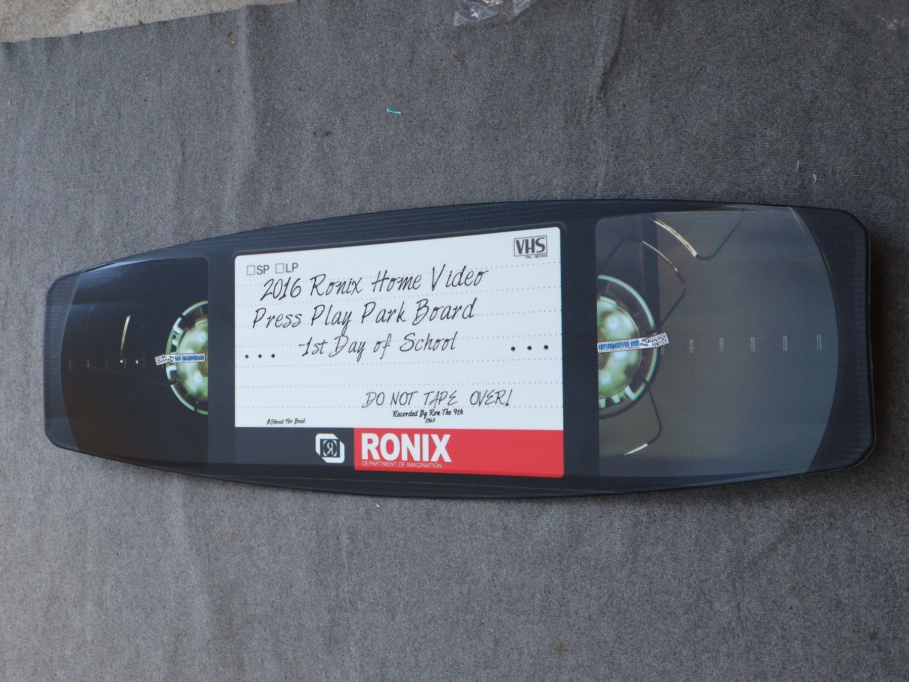 Tavole da surf e di nuoto: Wakeboard Ronix 136 – Nuovo e nell'imballaggio originale da Lenzburg venduto da Threesixty