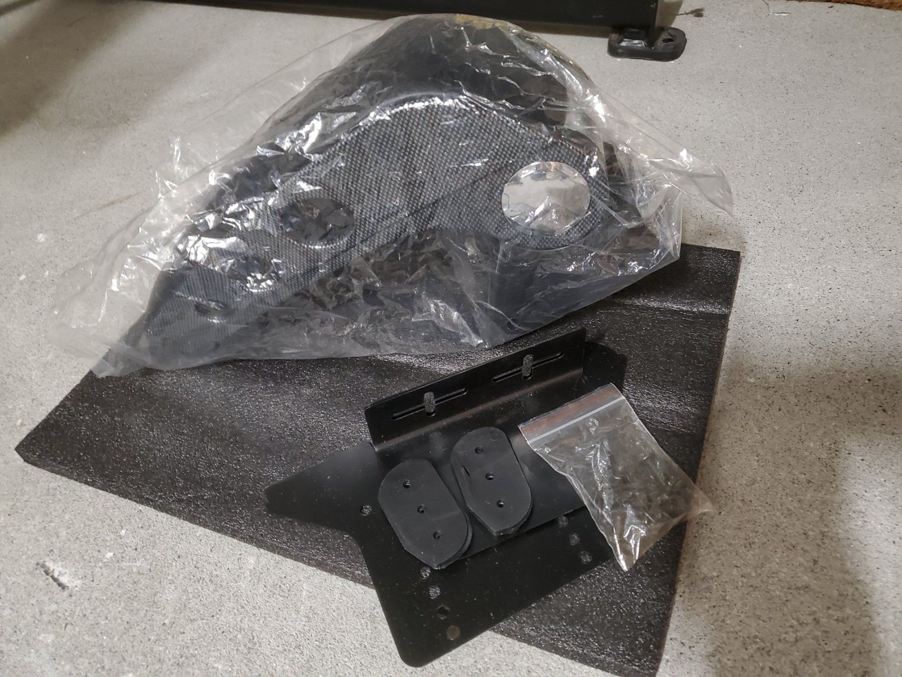 Accessori per altri veicoli: Neu, Universal Auto Armlehne – Nuovo (secondo la descrizione) da Schattdorf venduto da stu_vkh6 2