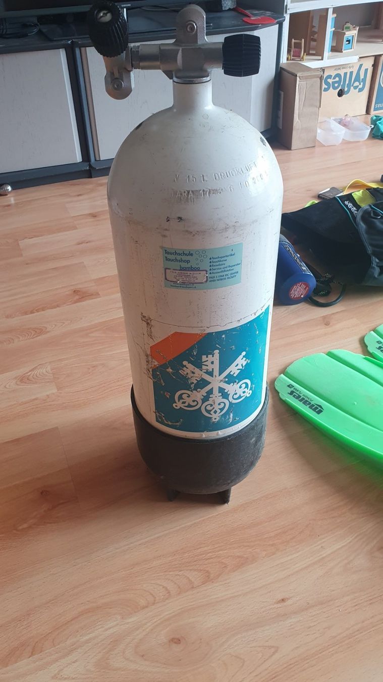 Tauchflaschen: Druckluftflasche – Gebraucht aus Reidermoos von