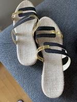 SEHR SCHÖNE SANDALETTE GR.40
